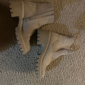 Stylish Tan Ankle Boots for Women